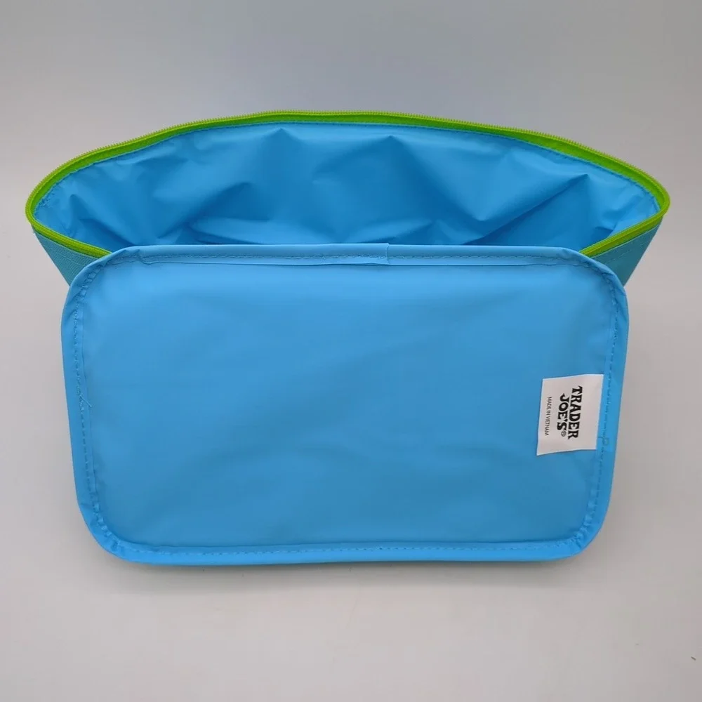 Trader Joe's Mini Insulated Bag Tote Blue 2025 Limited Edition Lunch Box Pail